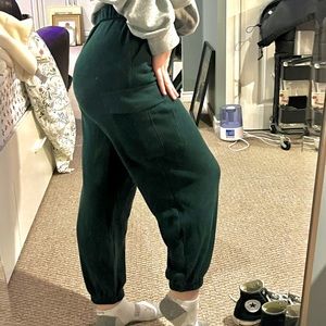 BNWT Forest Green Cargo Sweatpants 🌳